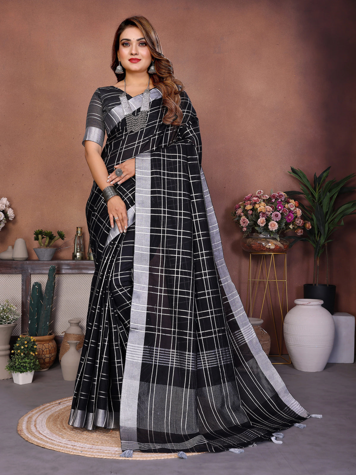 Black Ached Weaving Soft Linen Saree