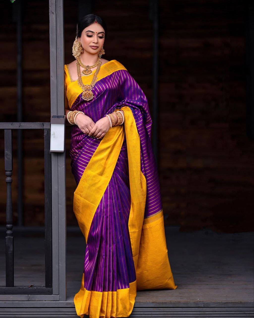 Beautiful-Soft-Lichi-Silk-Saree-with-Rich-Pallu-and-Detailed-Jacquard-Work