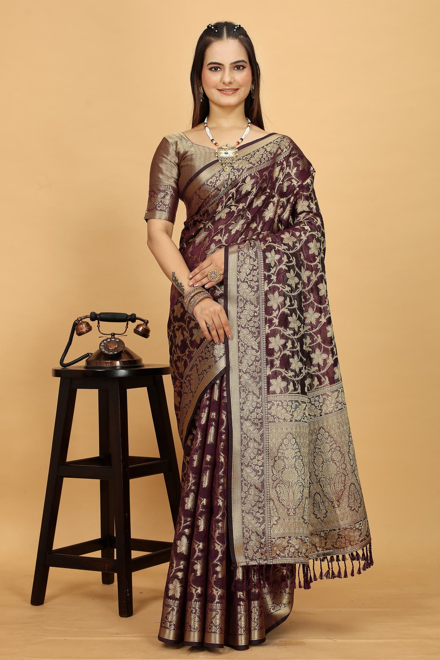 Exquisite Soft Organza Saree with Intricate Jari Design