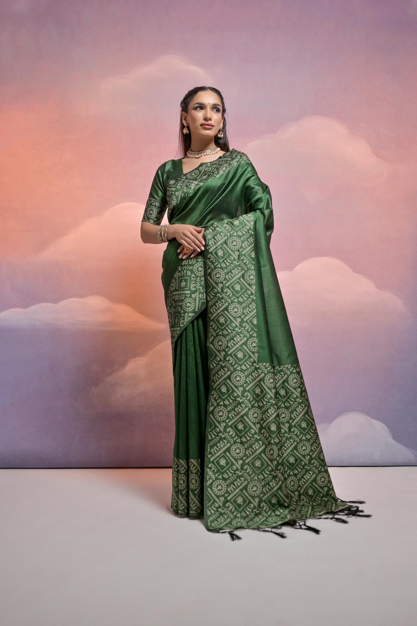 Green Banglori Raw Silk Saree with Warli Weave Pallu & Contrasting