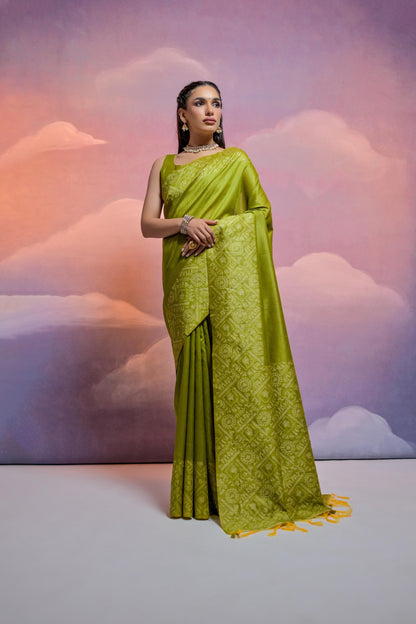 Green Banglori Raw Silk Saree with Warli Weave Pallu