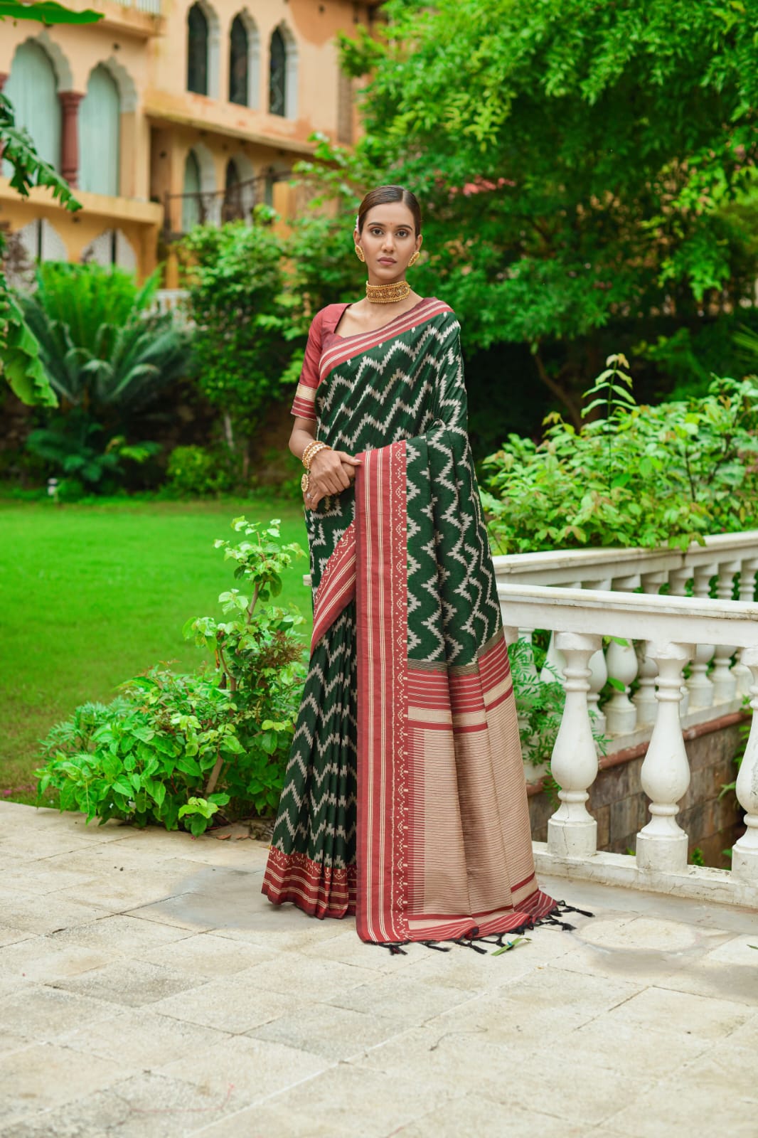 Handloom Zigzag Saree