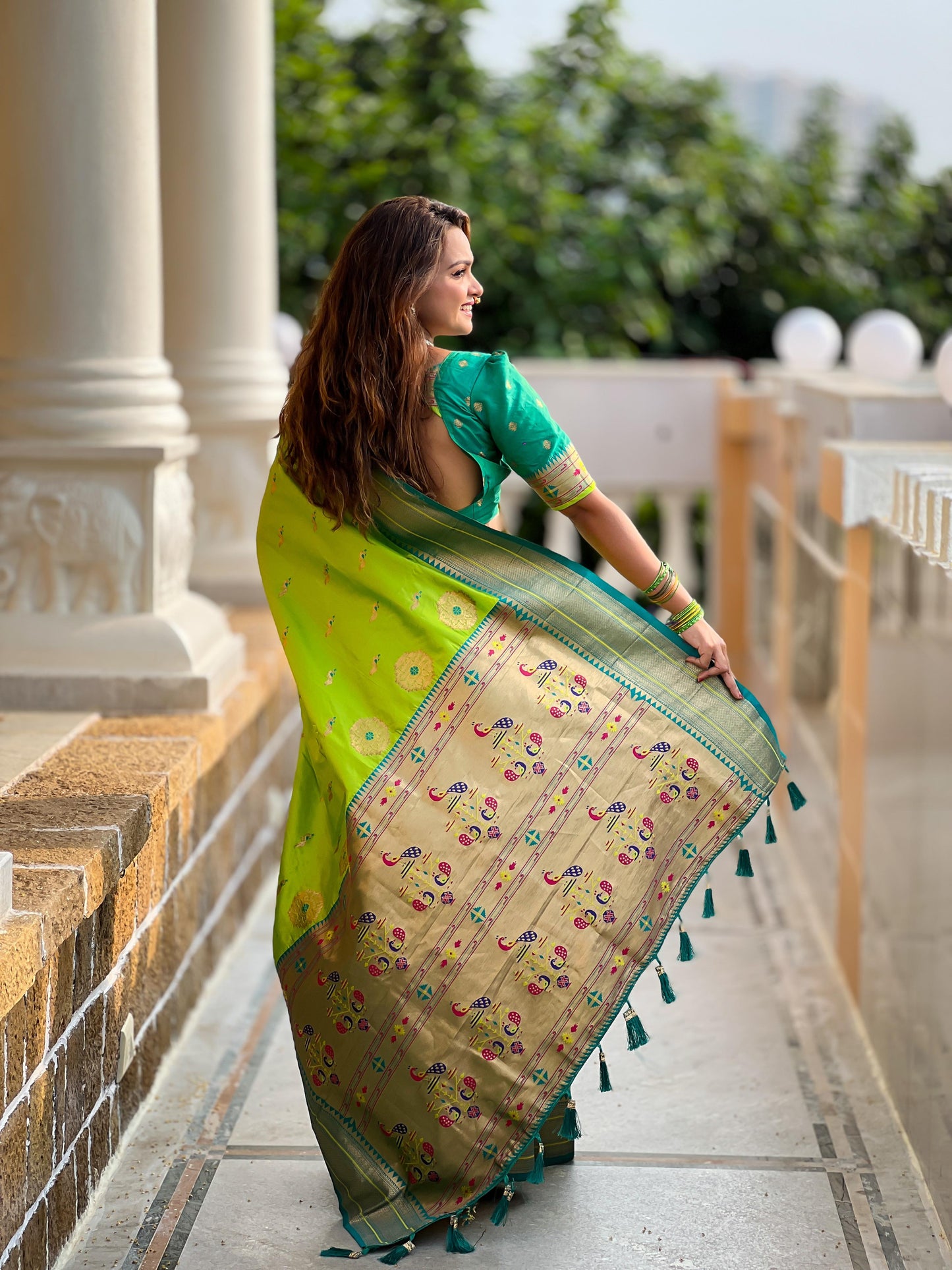 Elegant Soft Banarasi Silk Saree with Zari Weaving and Meenakari Rich Pallu