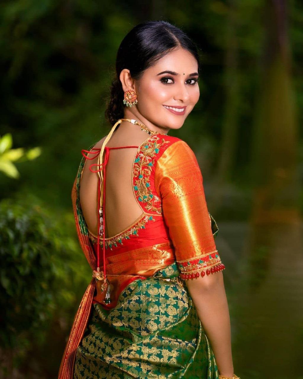 Stunning Green and Red Soft Lichi Silk Saree with Intricate Jacquard Design