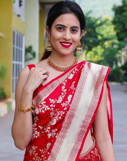 Stunning Red Soft Lichi Silk Saree with Intricate Jacquard Work and Rich Pallu