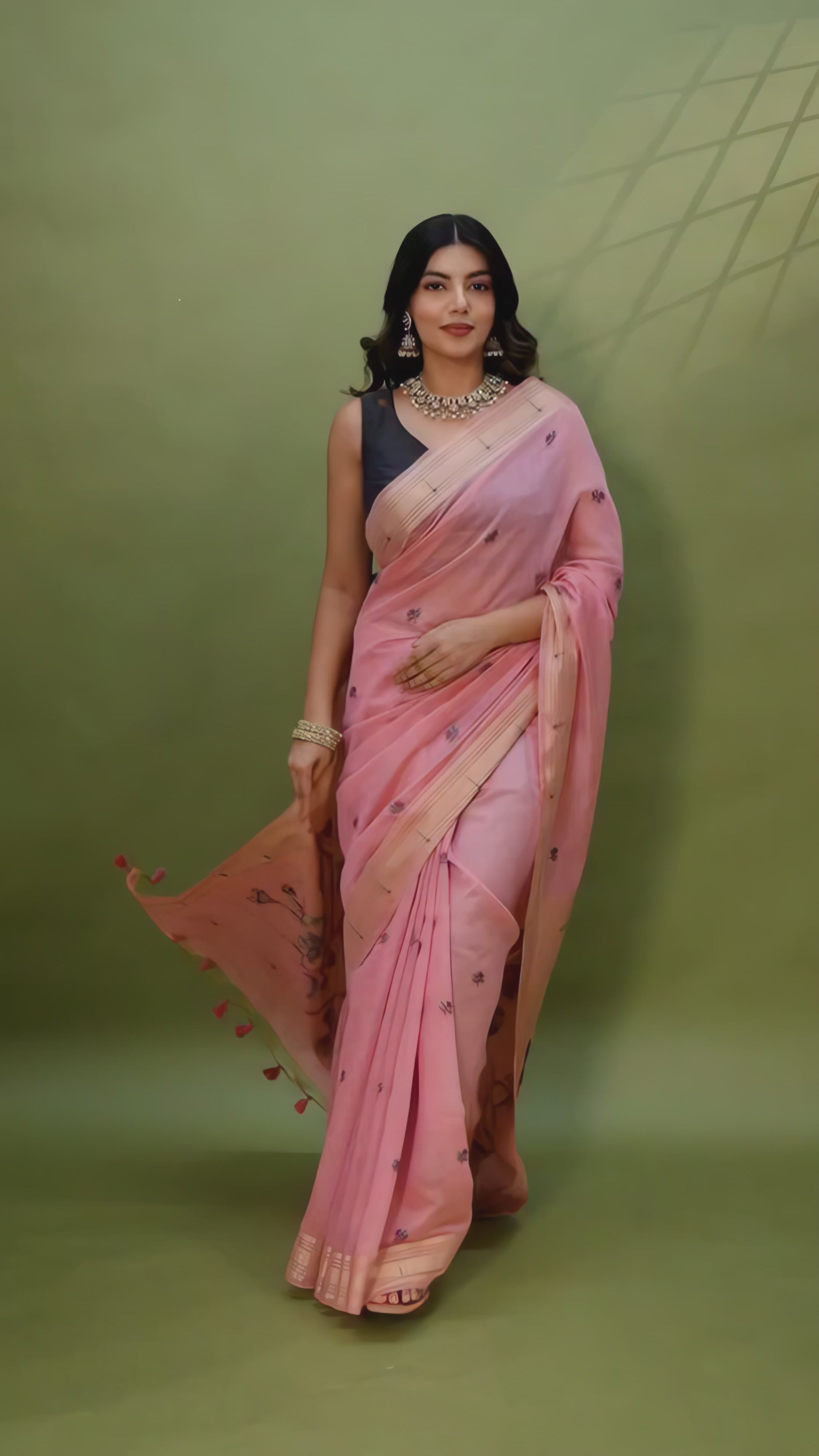 floral-silk-saree-cream-border-studio